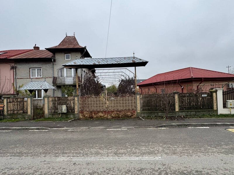 Domnesti, vila S+P+1, teren de 680 mp, reducere la plata integrala.